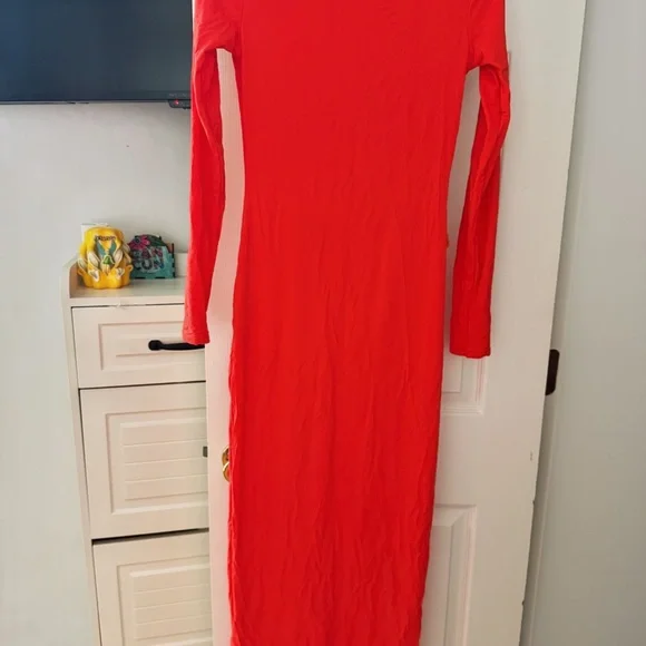 SKIMS everinody fits dress - Picture 4 of 6